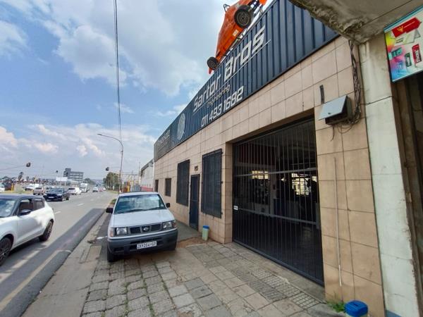 1 135  m² Industrial space