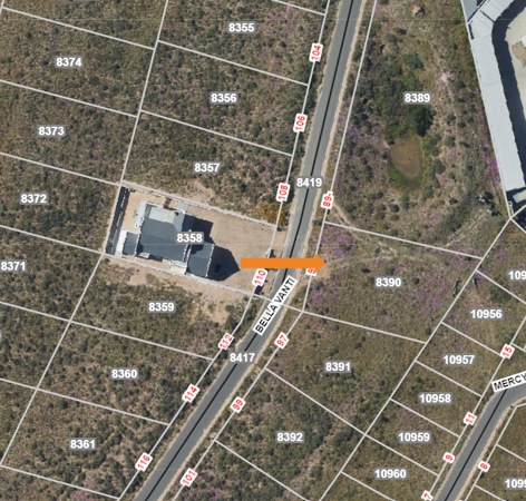 1 110 m² Land