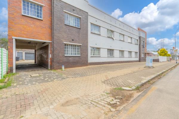 10 Bedroom Apartment