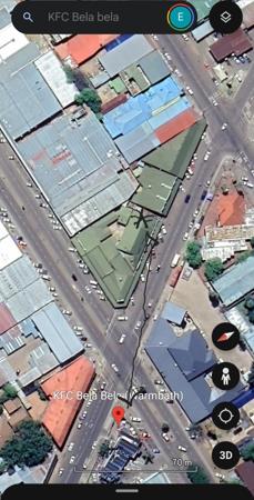 2 500  m² Retail Space