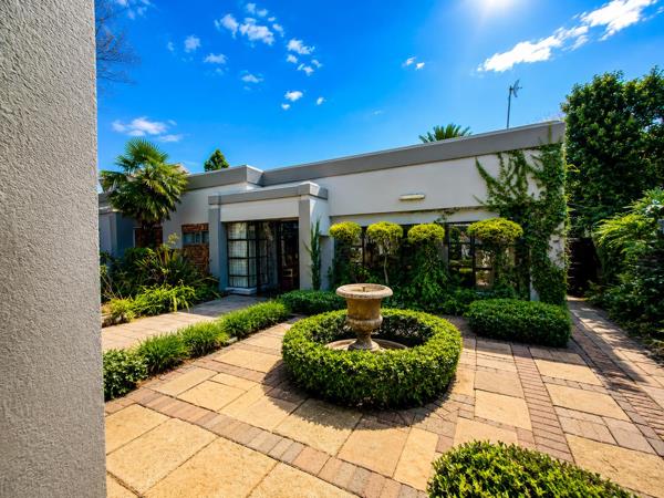 6 Bedroom House