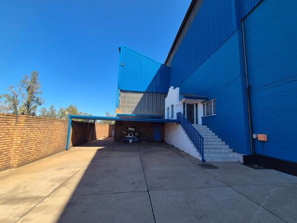 200  m² Commercial space