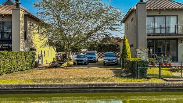 488 m² Land