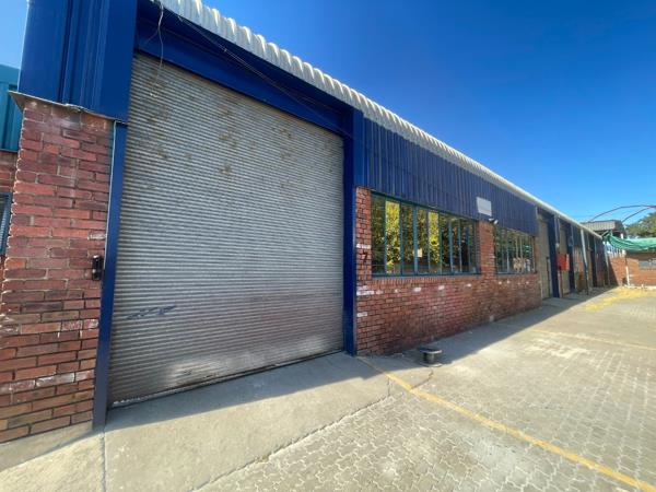 390  m² Commercial space