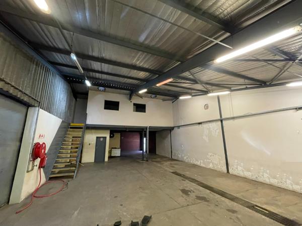 173  m² Commercial space