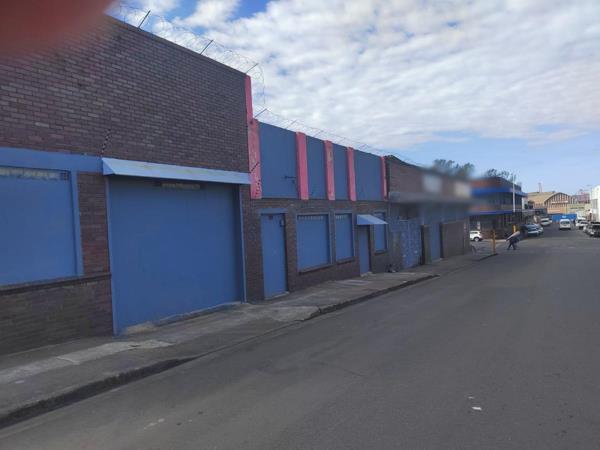 1 898  m² Industrial space