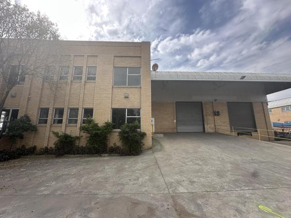 1 235  m² Industrial space