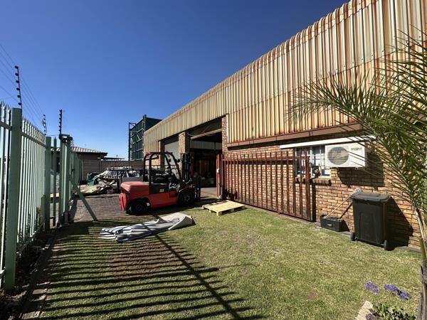 813  m² Industrial space