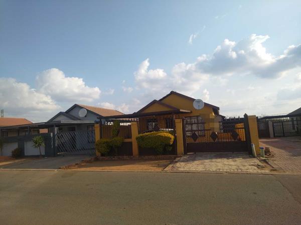 2 Bedroom House