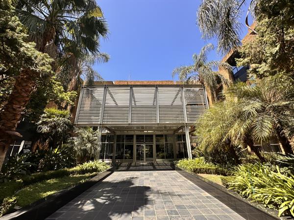 283  m² Commercial space