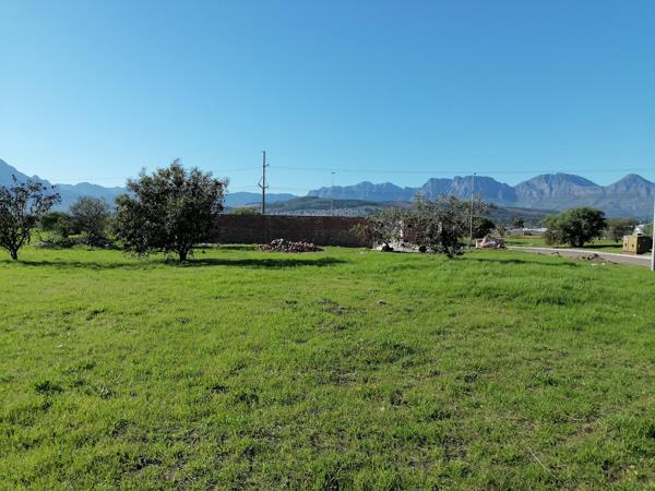 829 m² Land
