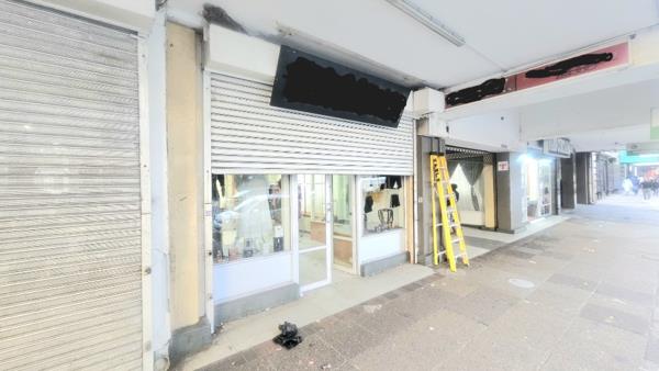 180 m² Retail Space