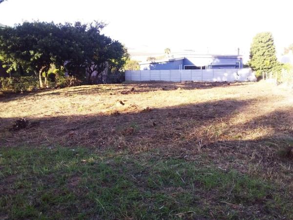 595 m² Land