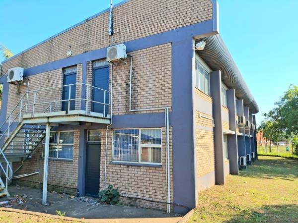 204  m² Commercial space