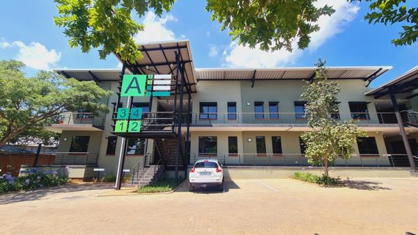 100  m² Commercial space