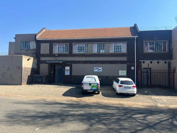 900  m² Industrial space