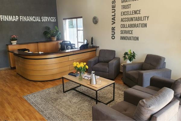 365  m² Commercial space