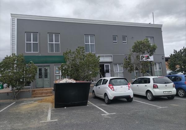 80  m² Commercial space