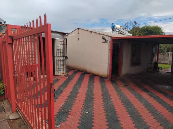 2 Bedroom House