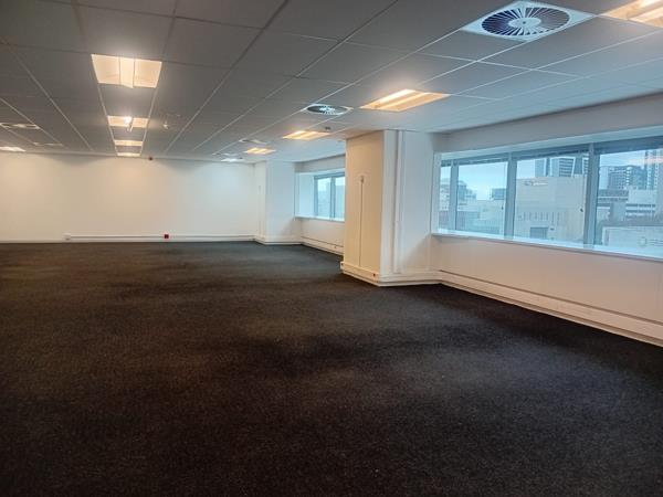 450  m² Commercial space