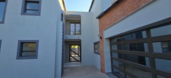 5 Bedroom House
