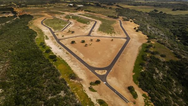 668 m² Land