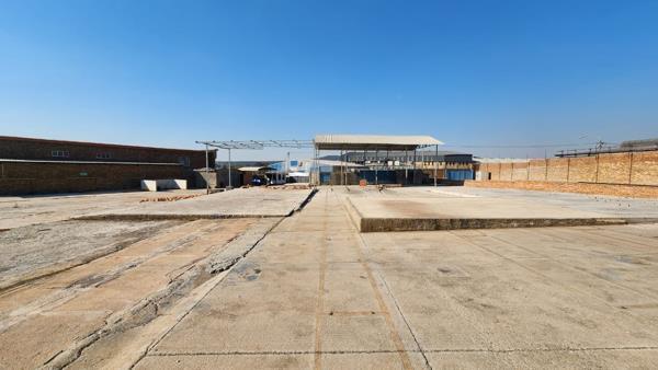 3 060 m² Land