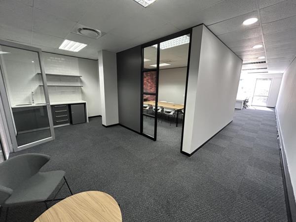 164  m² Office Space