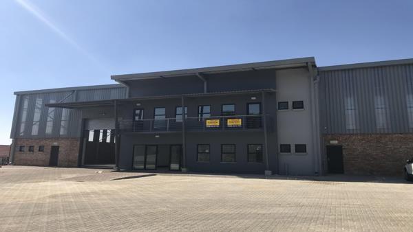 565  m² Industrial space