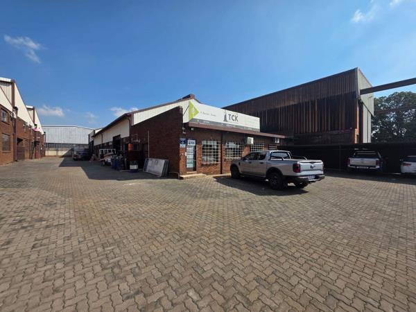673 m² Industrial space