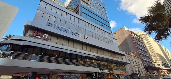 238  m² Commercial space