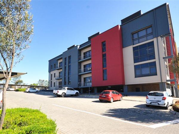 491  m² Commercial space
