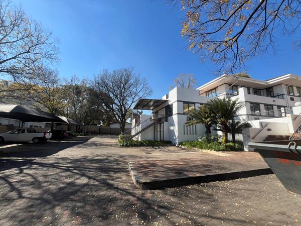 316  m² Office Space