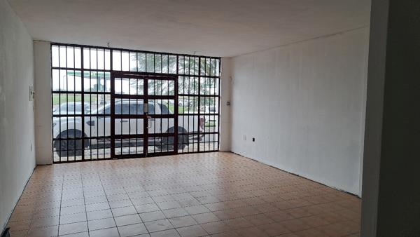 150  m² Commercial space