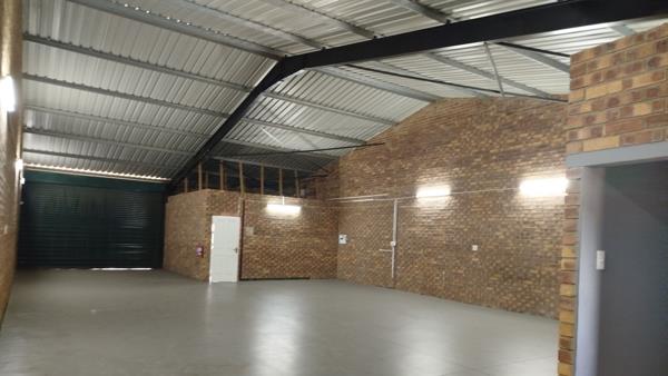 220  m² Industrial space