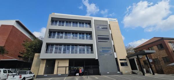 188  m² Commercial space