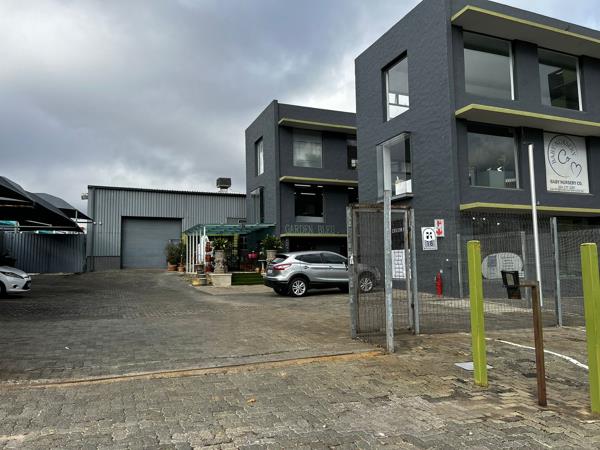 350  m² Industrial space