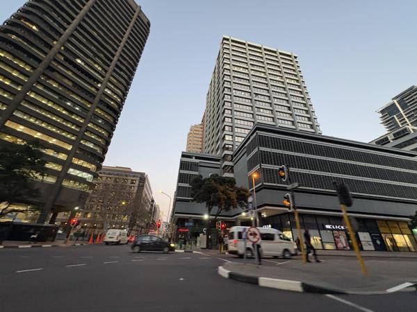 243  m² Commercial space