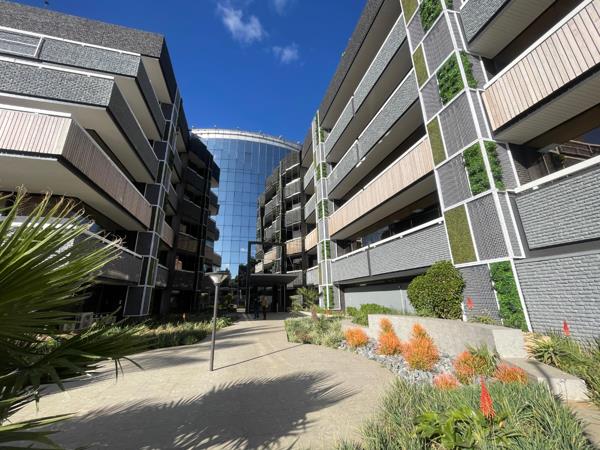 220  m² Commercial space