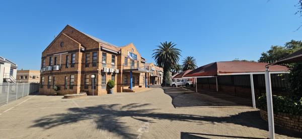 450  m² Commercial space