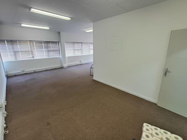 75  m² Commercial space