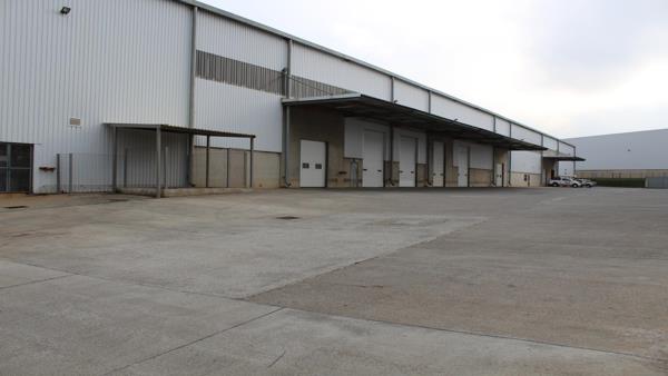 1 145  m² Industrial space