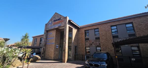 1 273  m² Commercial space