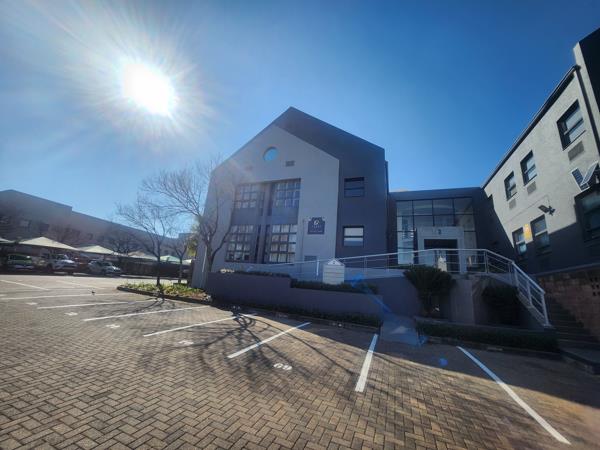 215  m² Commercial space