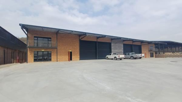825  m² Industrial space