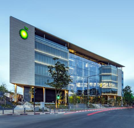 502  m² Commercial space