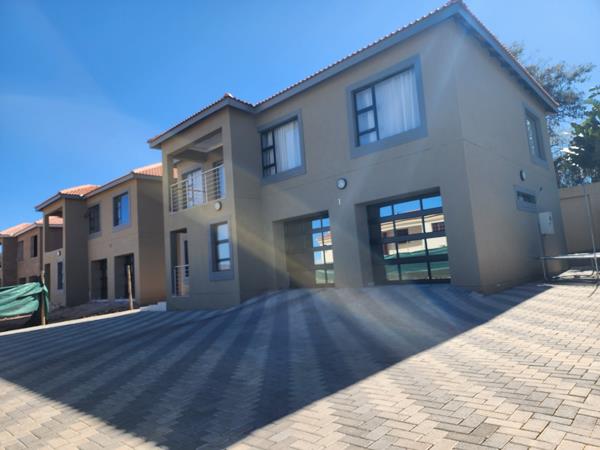 4 Bedroom Townhouse