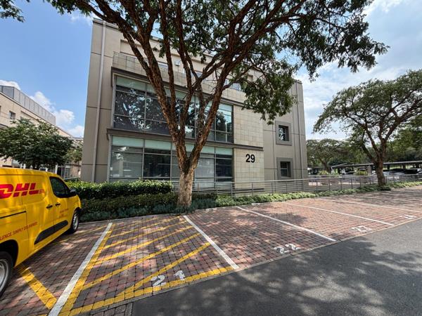 408  m² Office Space