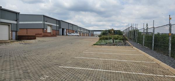 673  m² Industrial space