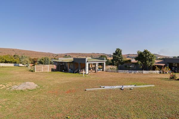 8 570 m² Smallholding